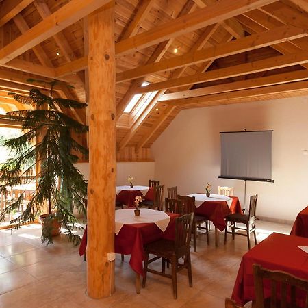 Paratlan Apartmanhaz Szilvásvárad Zewnętrze zdjęcie